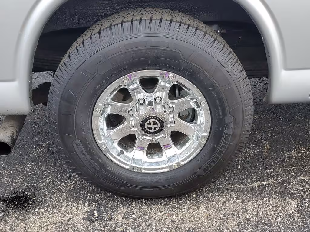 2016 Chevrolet Express - 1GAZGMFG7G1206668 - Image #6