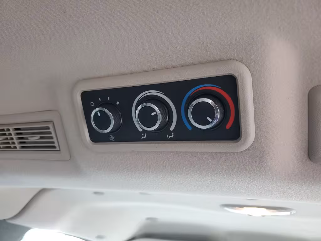 2016 Chevrolet Express - 1GAZGMFG7G1206668 - Image #13